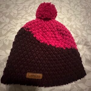 Barely used wedze knitted beanie